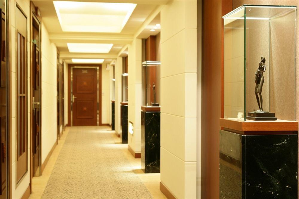 Hotel Dion Taichung Buitenkant foto