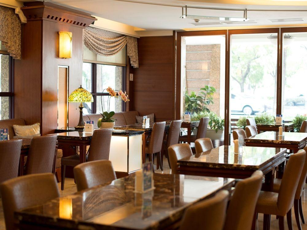 Hotel Dion Taichung Buitenkant foto